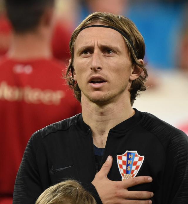 姆巴佩在圣马梅斯闪耀：一记游戏般的进球助力皇马取胜