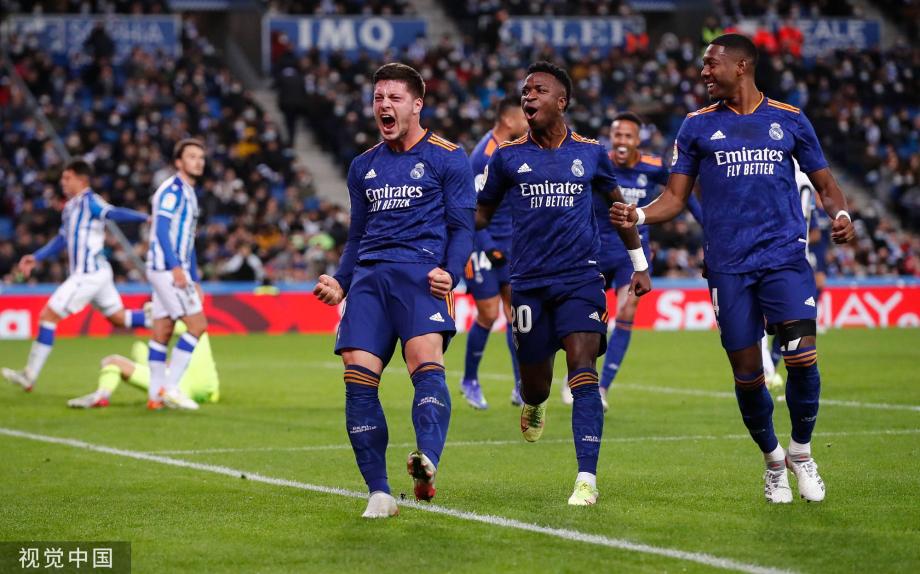 喀麦隆体育部长与足协主席埃托奥决裂，前者指责后者操纵选举