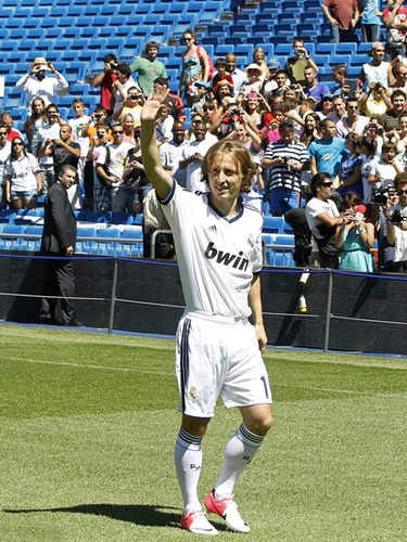 泰州队巴特“苏超”夺冠后缅怀父亲：我还在这条路上努力着